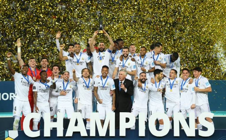 费兰·托雷斯戴帽创生涯新高！巴萨锋线涅槃重生