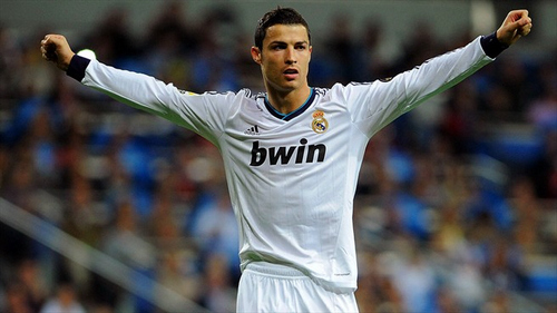 “目标是五块金牌！”深圳少年突遭截瘫一年后泳池夺金（深圳少年突遭截瘫一年后泳池夺金，立下五金目标）