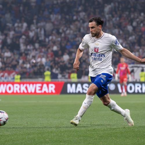 乌尔比希：赛前4个半小时得知自己会首发；时刻准备为球队效力